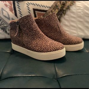 Leopard Print Zip Closure Flat Booties